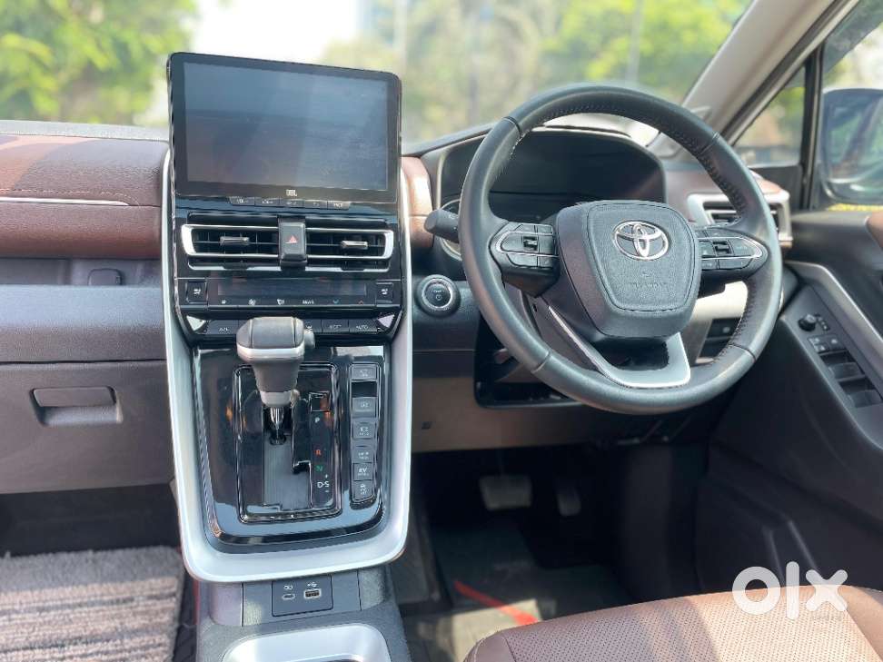Toyota Innova Hycross 2.0 Zx (o) Hybrid 7 Str, 2024, Cng & Hybrids