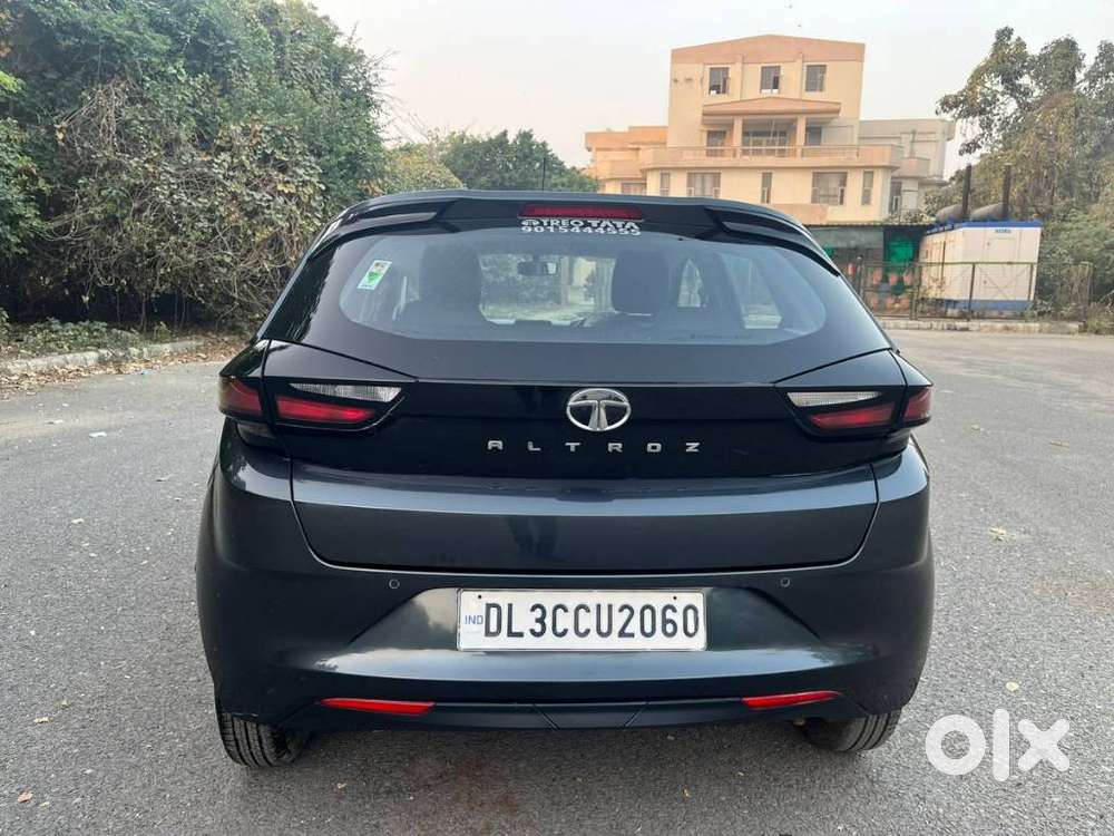Tata Altroz 1.2 Xe, 2021, Petrol
