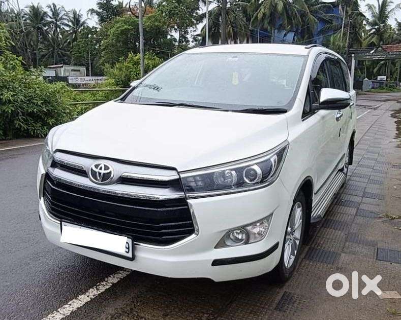 Toyota Innova Crysta 2.8z Automatic, 2017, Diesel