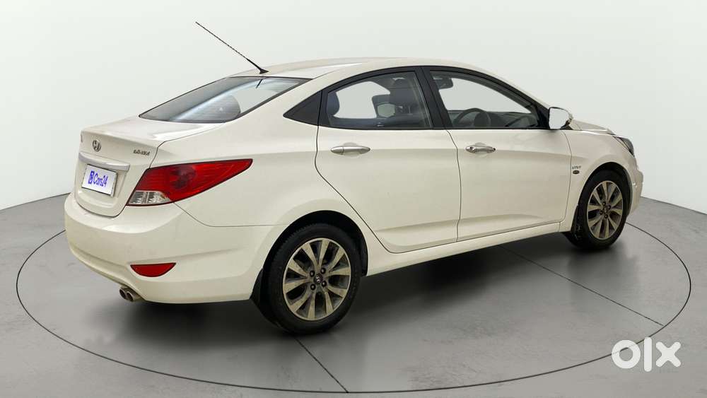 Hyundai Verna Fluidic 1.6 Vtvt Sx, 2014, Petrol