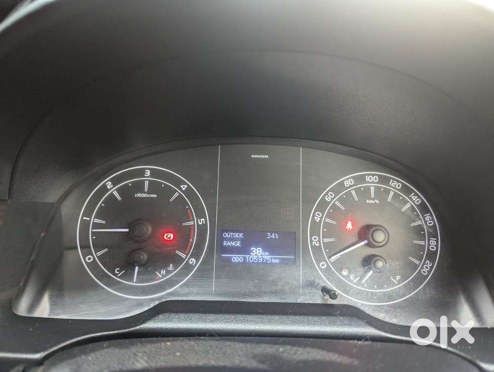 Toyota Innova Crysta 2.4 G Mt 8s, 2022, Diesel
