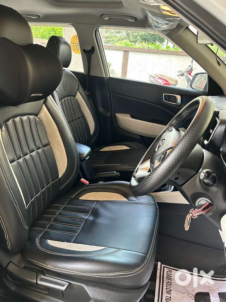 Hyundai Venue 2024 Manual
