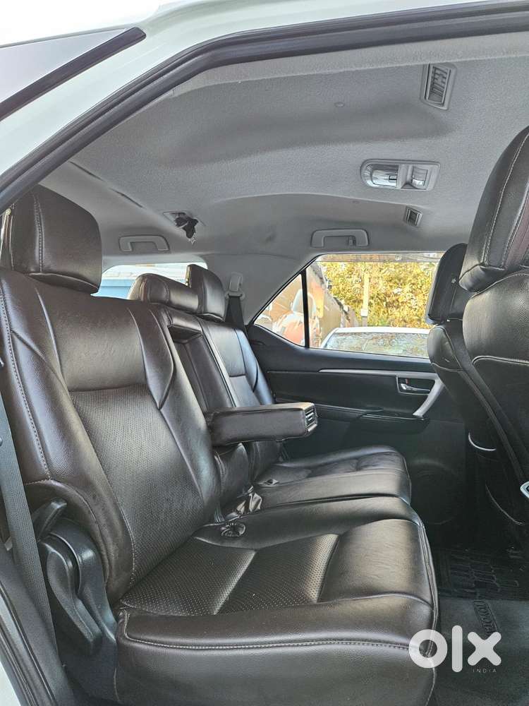 Toyota Fortuner 2.8 At Celebratory Edition, 2018, Diesel