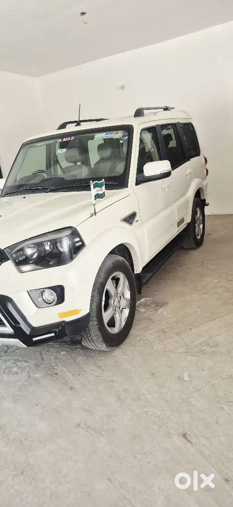 Mahindra Scorpio Classic 2021 Diesel 102000 Km Driven