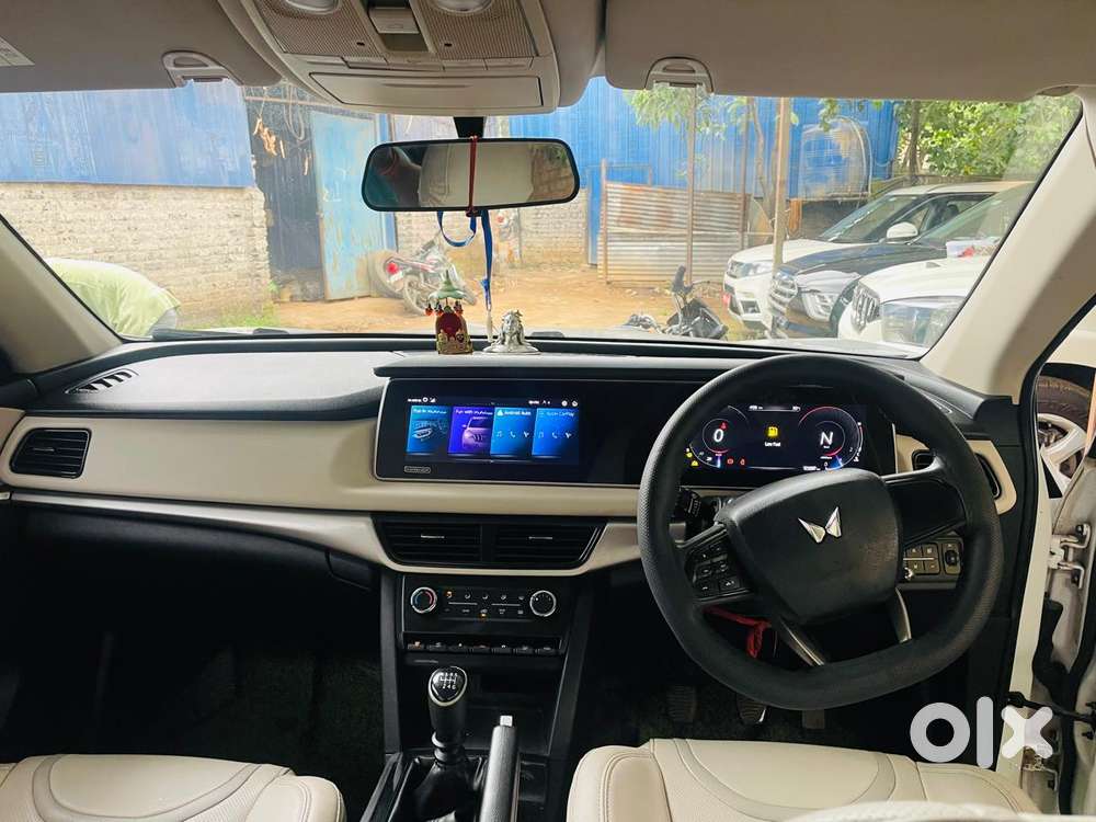 Mahindra Xuv700 2.2 Ax 5 Diesel Mt 7 Str, 2022, Diesel