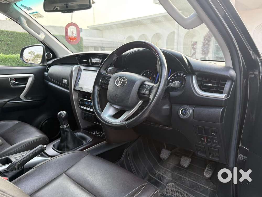 Toyota Fortuner 4x2 Mt 2.8 Diesel, 2020, Petrol