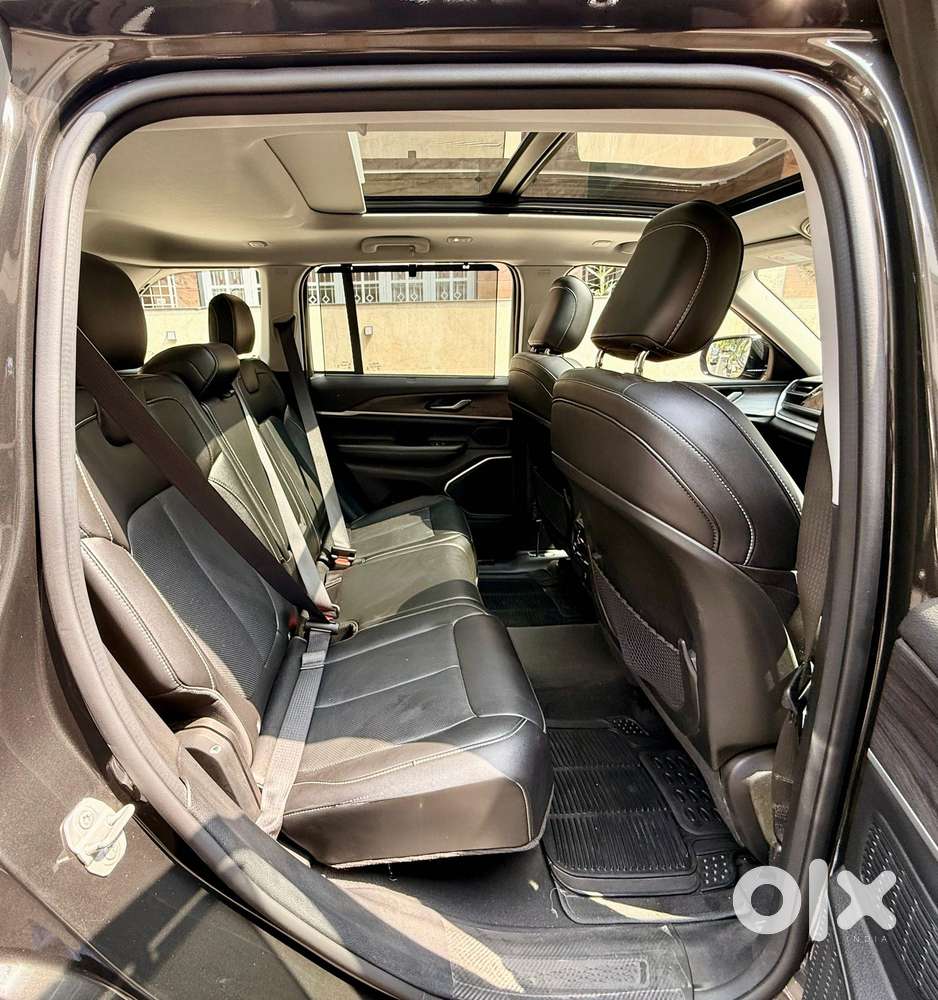 Jeep Grand Cherokee Limited (o) 4x4 At, 2024, Petrol