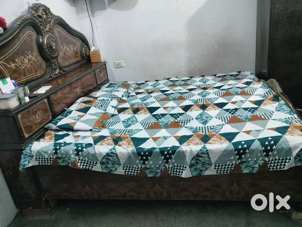 Bed .6/6..