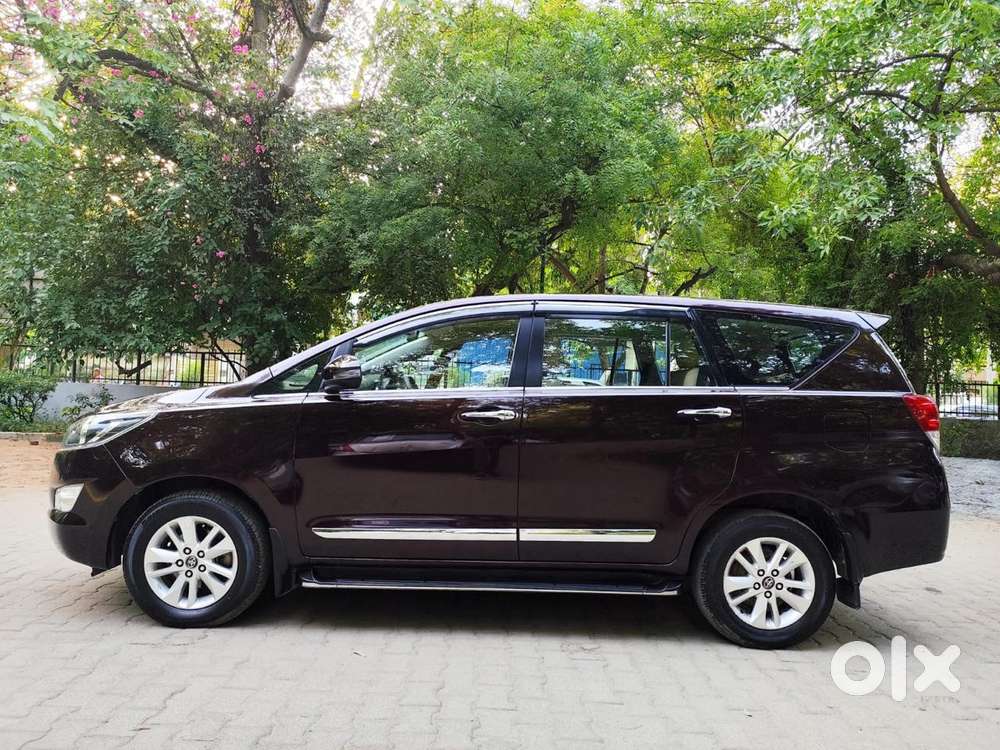 Toyota Innova Crysta 2.4 G Mt 7 Str, 2019, Diesel