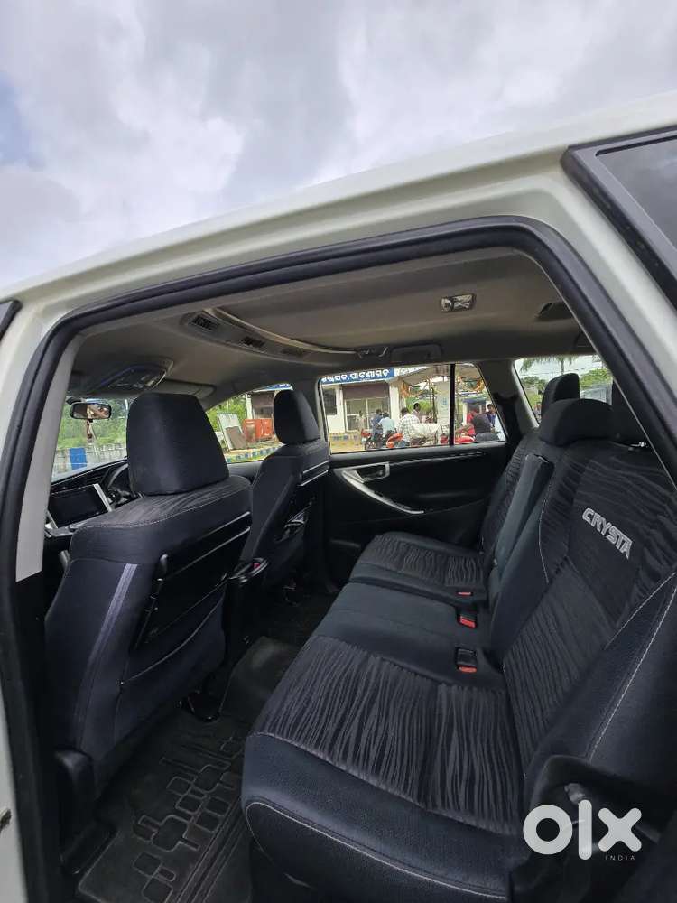 Toyota Innova Crysta 2016 Diesel Mt