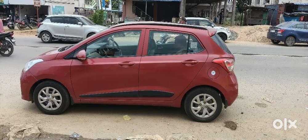 Hyundai Grand I10 Sportz 2018 Petrol