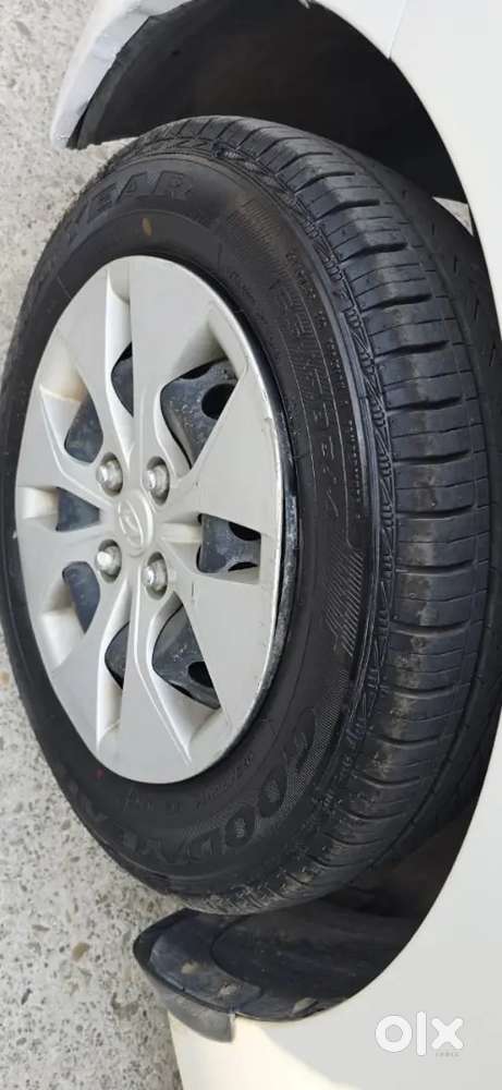 Hyundai Xcent 2015
