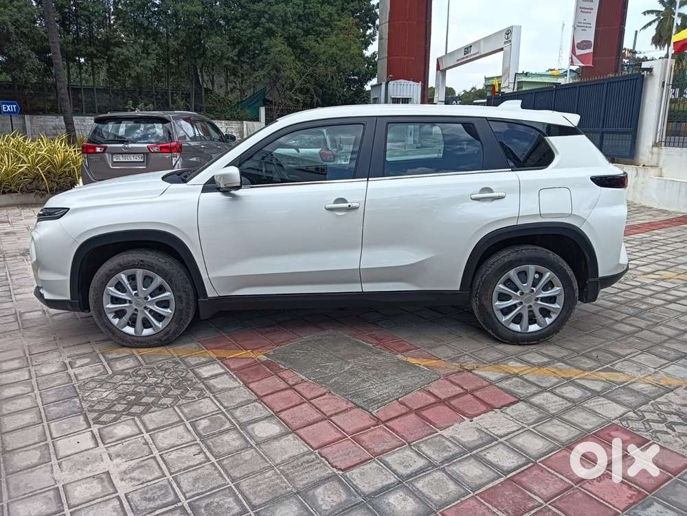 Toyota Urban Cruiser Hyryder Petrol Well Maintained
