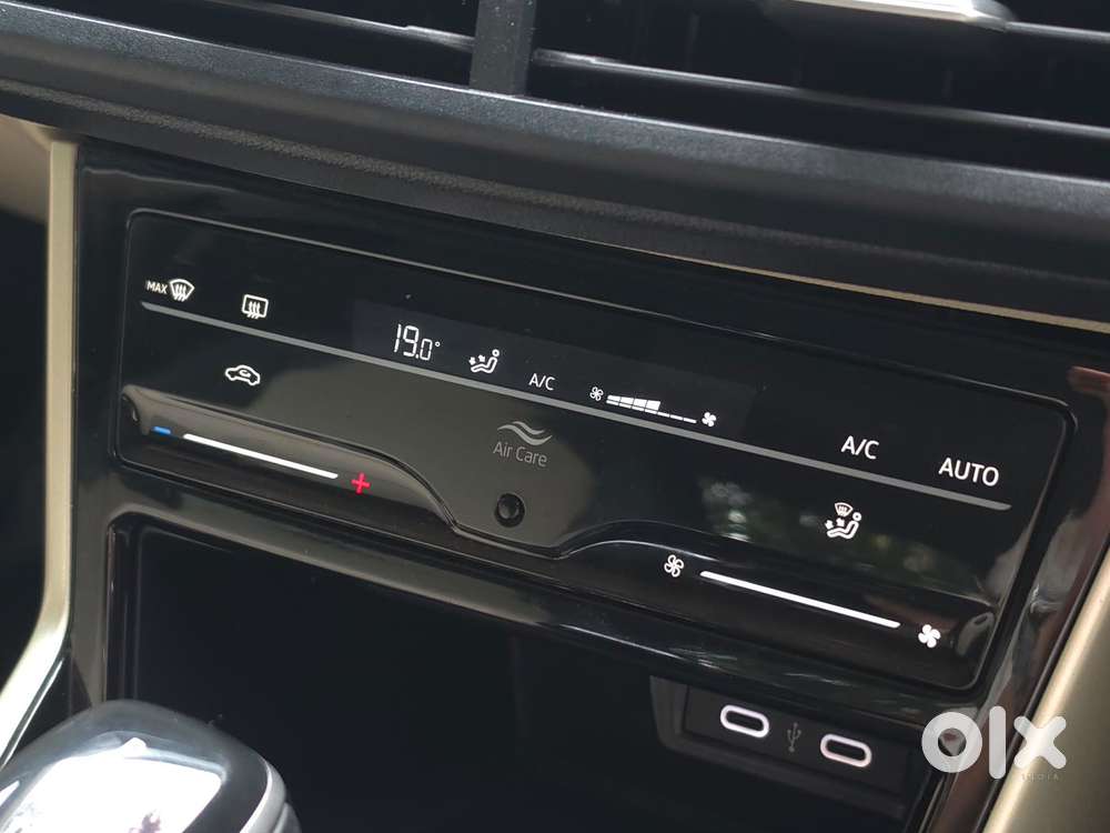 Volkswagen Virtus Topline 1.0 Tsi At (electric Seats), 2024, Petrol