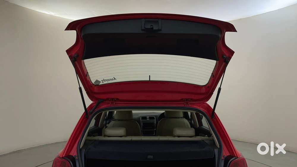 Volkswagen Polo Petrol Highline 1.2l, 2017, Petrol
