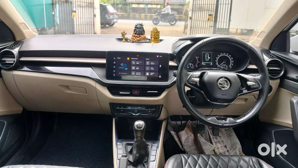 Skoda Slavia 1.0 Ambition Tsi, 2022, Petrol
