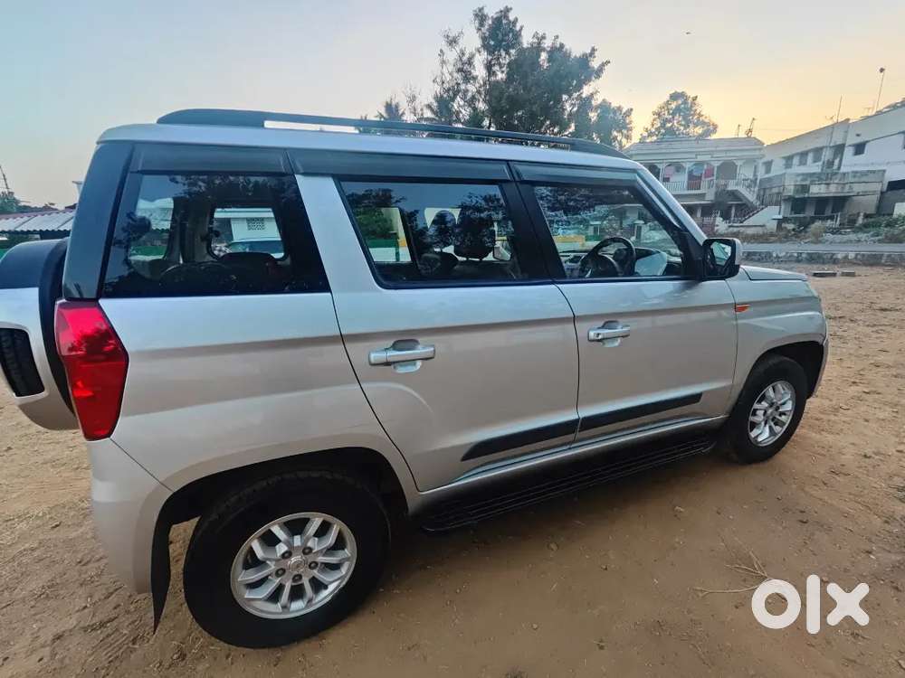 Mahindra Tuv 300 2016 Diesel 33000 Km Driven