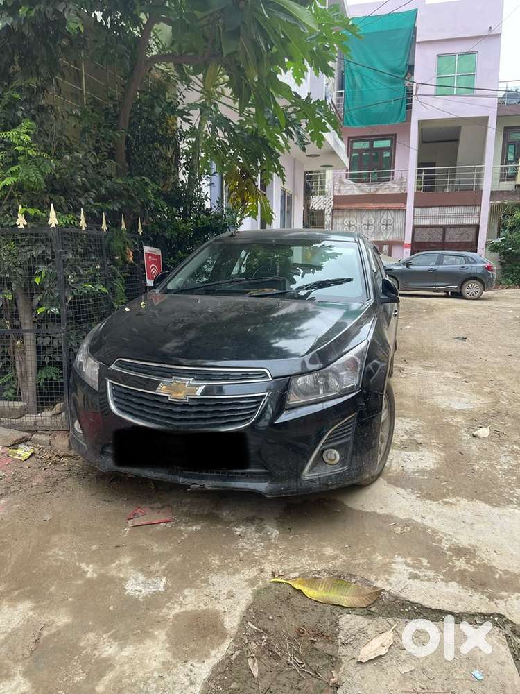 Fully Automatic Gear And Well Maintained Car With No Straches Top Not