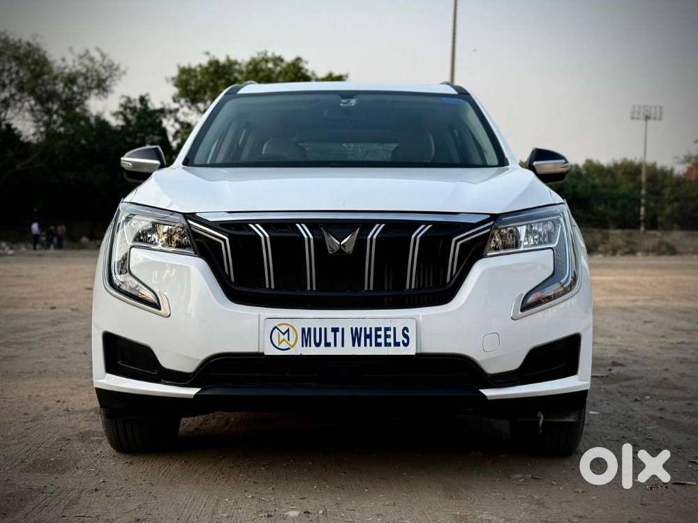 Mahindra Xuv700 Mx Petrol Mt 5 Str (e), 2024, Petrol
