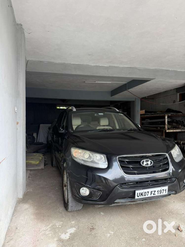 Hyundai Santa Fe 2011 Diesel 4x4 Automatic