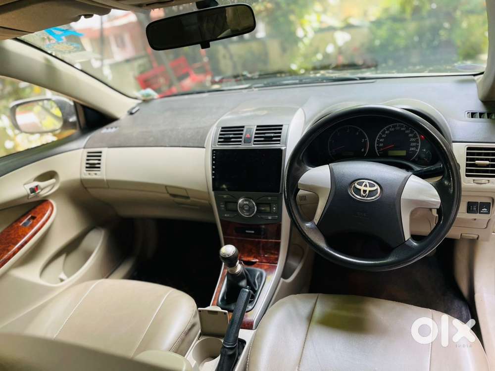 Toyota Corolla Altis 2013