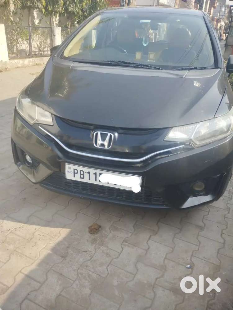 Honda Jazz 2015 Diesel 85000 Km Driven