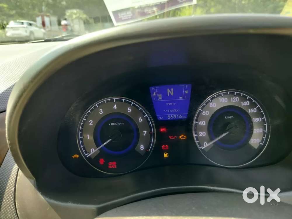 Hyundai Verna Fluidic 1.6 Vtvt Sx Automatic, 2015, Petrol