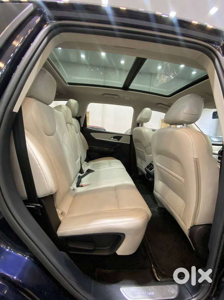 Mahindra Xuv700 2.2 Ax 7 Diesel At Luxury Pack Str, 2023, Diesel