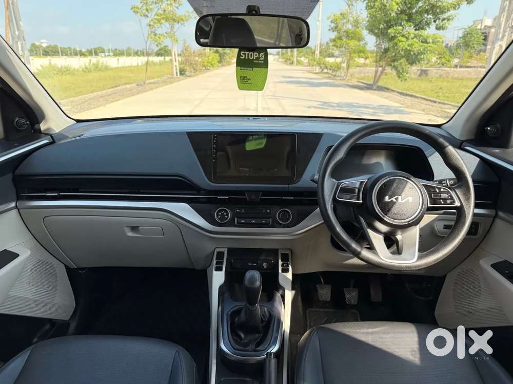 Kia Carens 1.5 Premium 7 Str, 2024, Petrol