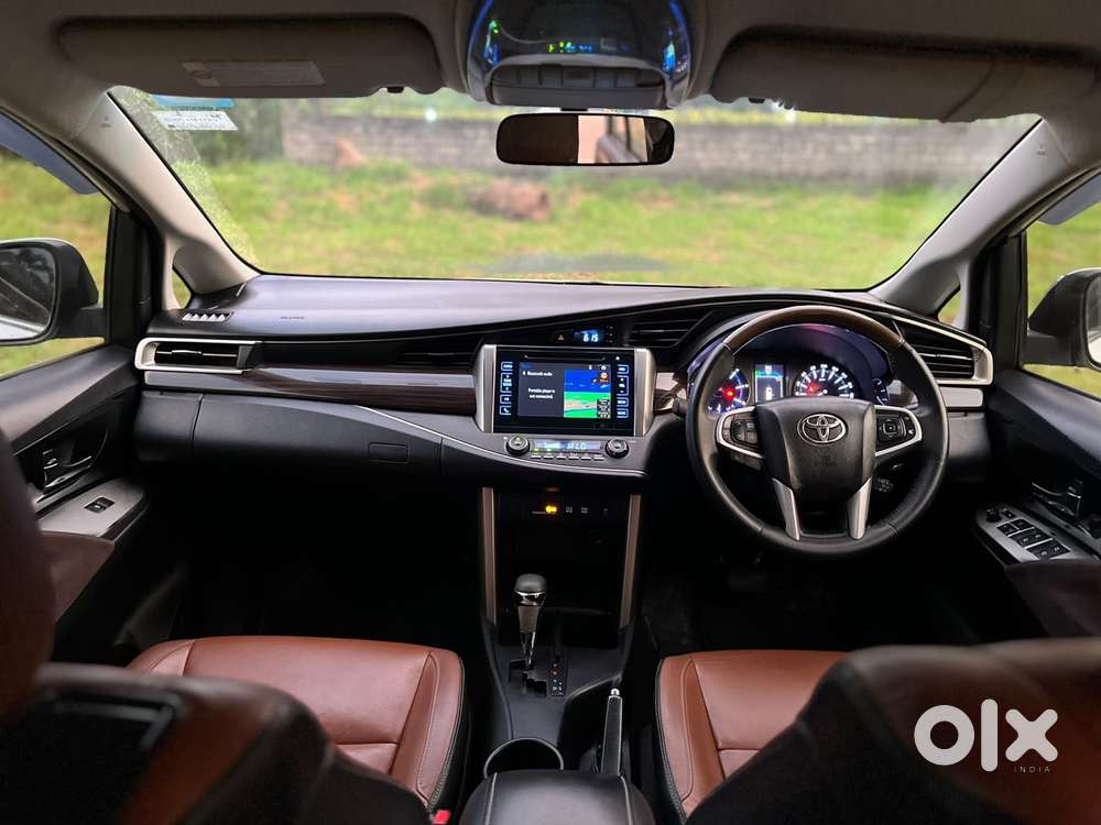 Toyota Innova Crysta 2.8 Z, 2016, Diesel