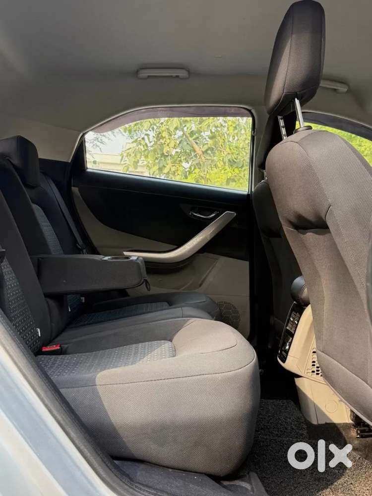 Tata Nexon 1.2 Revotron Xza Plus, 2019, Petrol