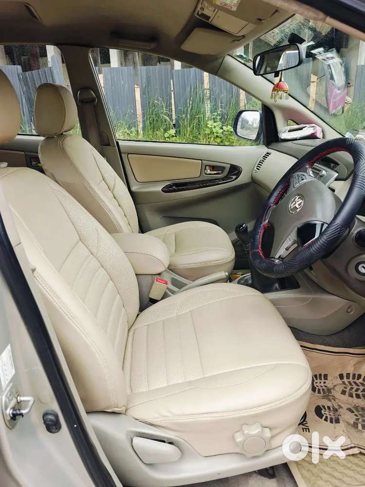 Toyota Innova 2.5 Vx 2012