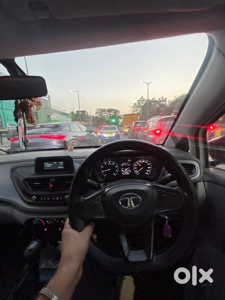 Tata Altroz 1.2 Xe 2020
