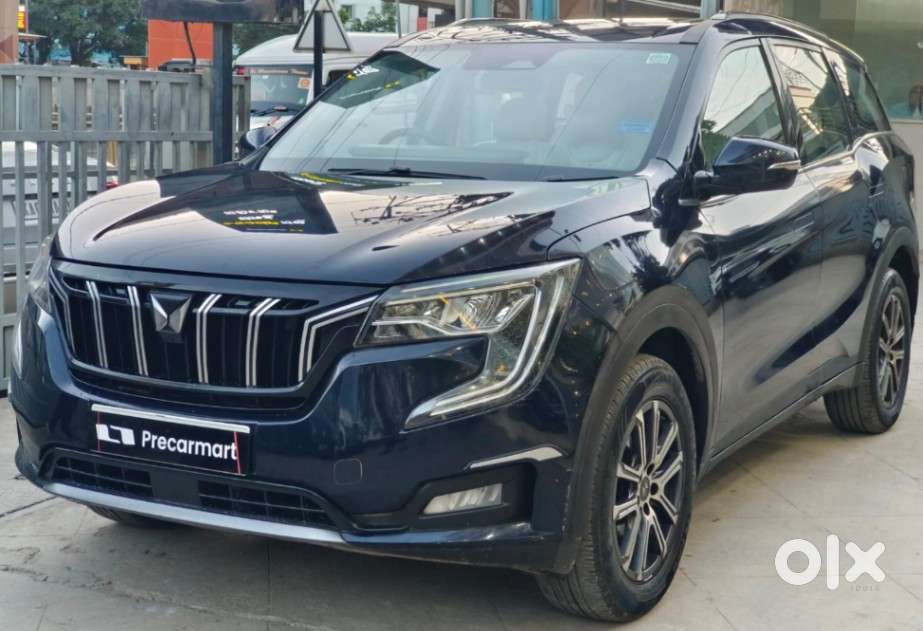 Mahindra Xuv700 2.0 Ax 7 Petrol Mt Str, 2021, Petrol