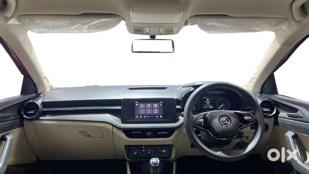 Skoda Slavia Active 1.0l Tsi Mt, 2023, Petrol