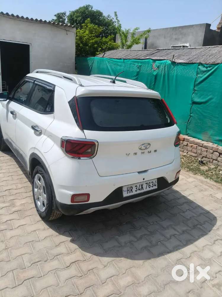 Hyundai Venue 2019 Diesel 134000 Km Driven