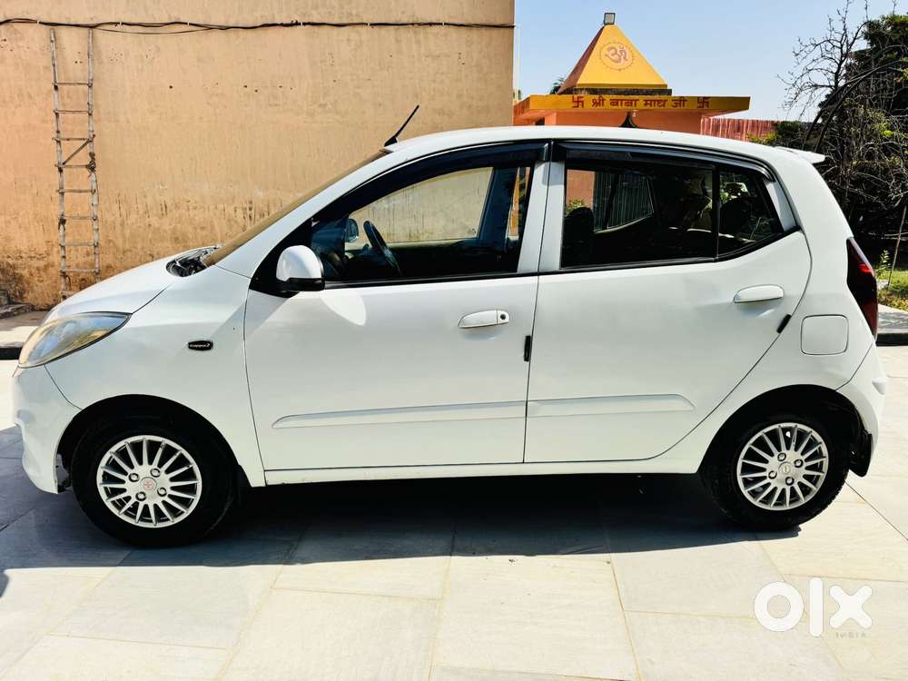 Hyundai I10 Sportz At, 2011, Petrol