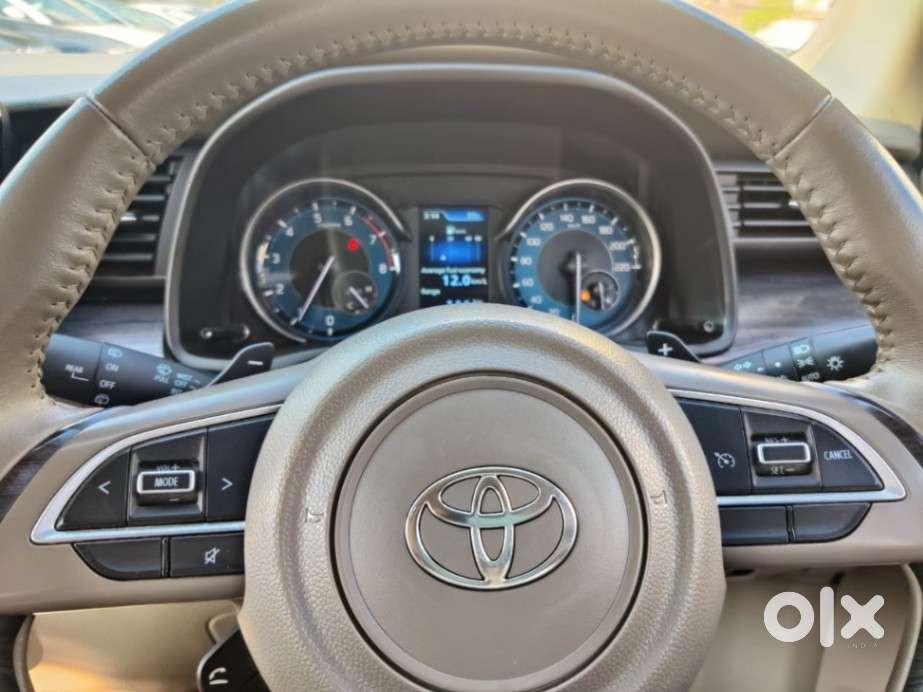 Toyota Rumion V At, 2024, Petrol