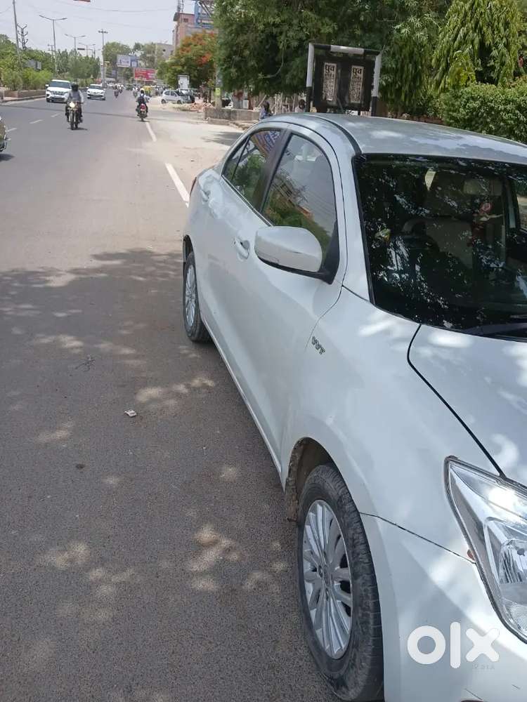 Maruti Suzuki Dzire 2018 Petrol 125000 Km Driven