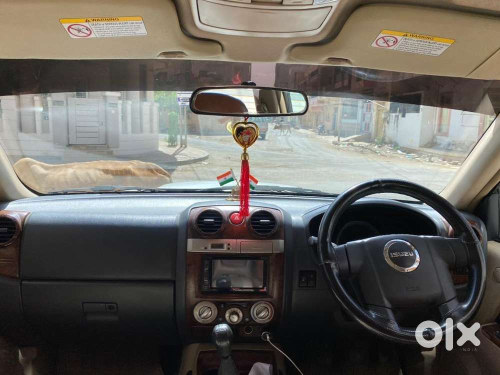 Isuzu Mu 7 2015 Diesel Well Maintained