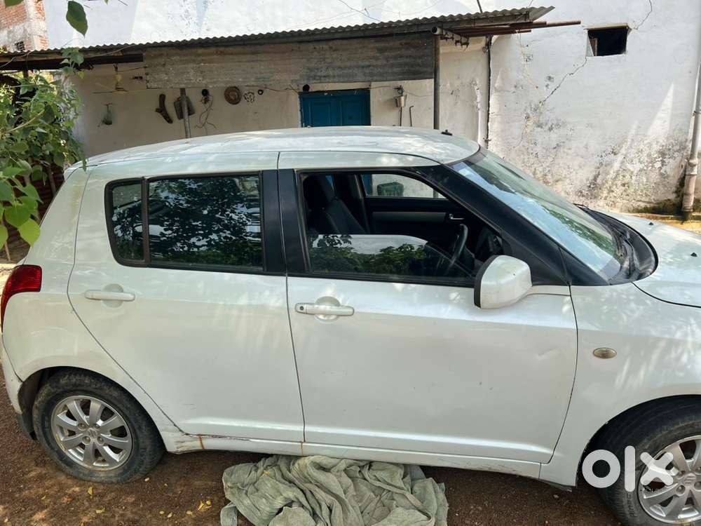 Maruti Suzuki Swift 2011 Petrol Well Maintained