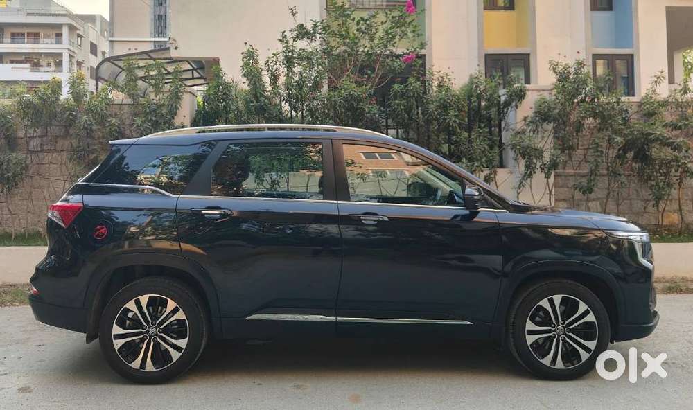 Mg Hector Plus Sharp Pro 1.5 Turbo Petrol Cvt 7 Str, 2023, Petrol