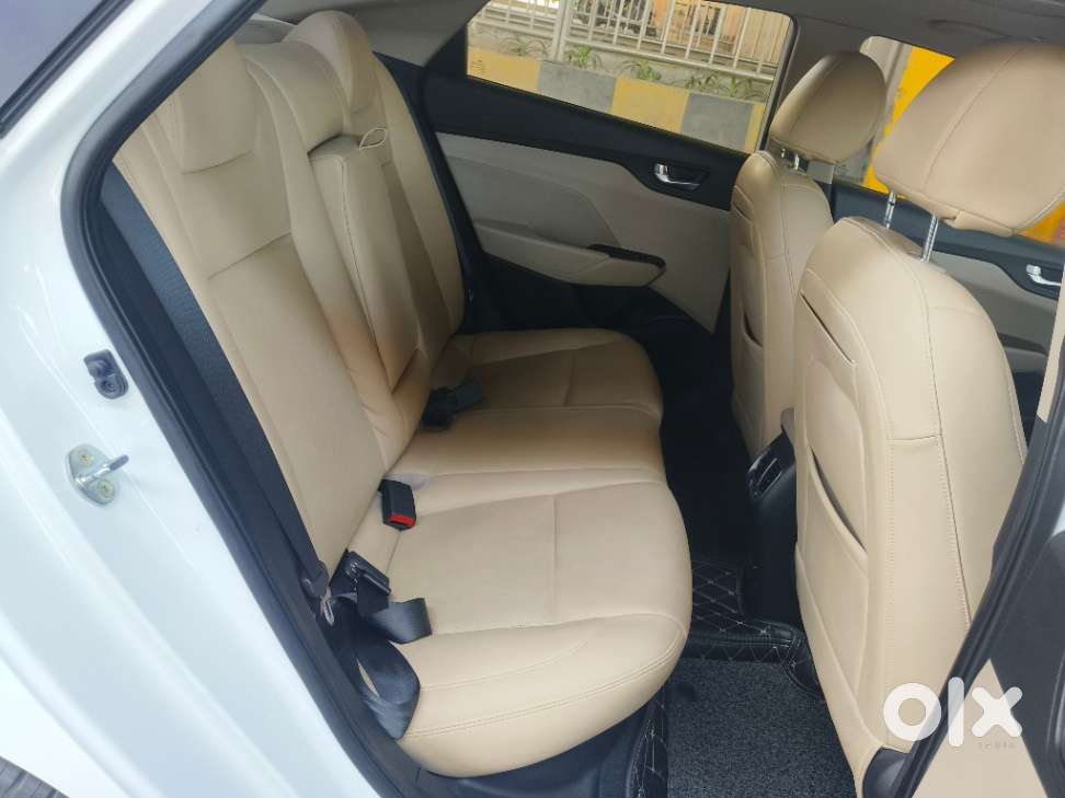 Hyundai Verna Crdi Vgt Sx 1.5, 2022, Petrol