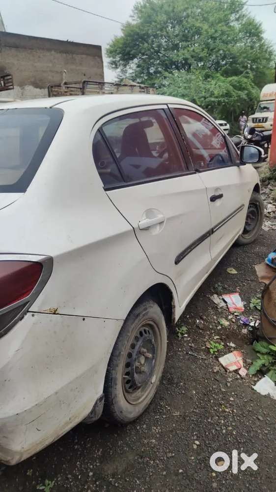 Honda Amaze 1.5 E 2016