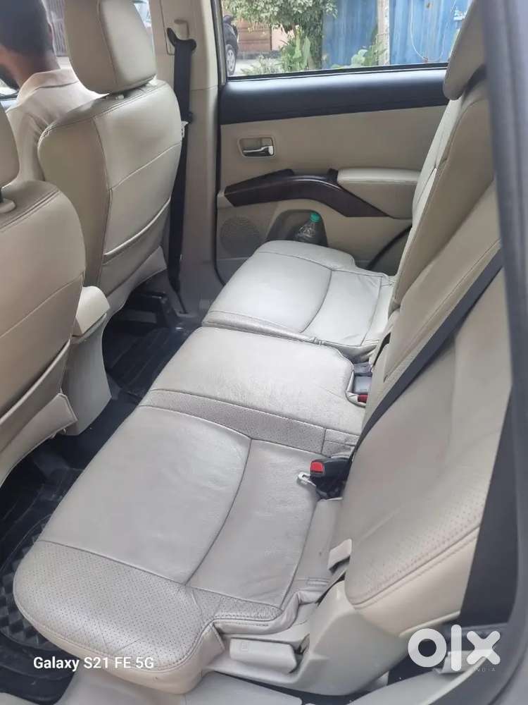 Mitsubishi Outlander 2011 Petrol Automatic