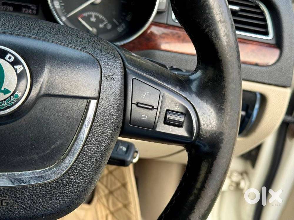 Skoda Superb 1.8 Elegance Tsi At, 2011, Petrol