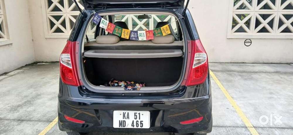 Hyundai I10 2012 Petrol Single Owner 27000 Km Driven
