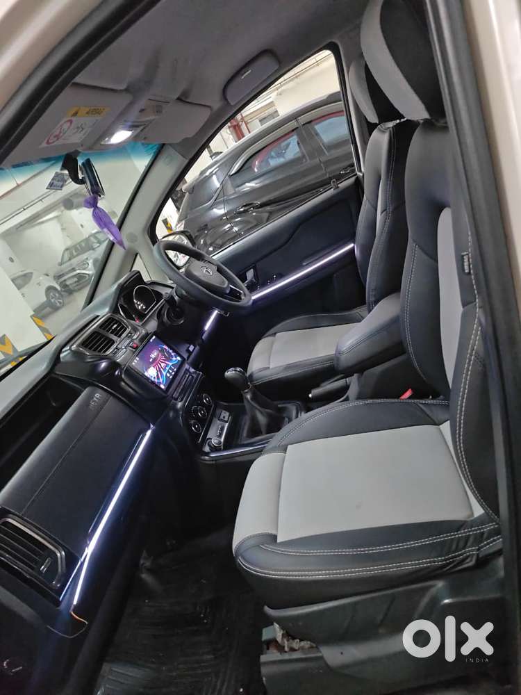 Tata Hexa 2.2 Xe 4x2 7 Str, 2017, Diesel