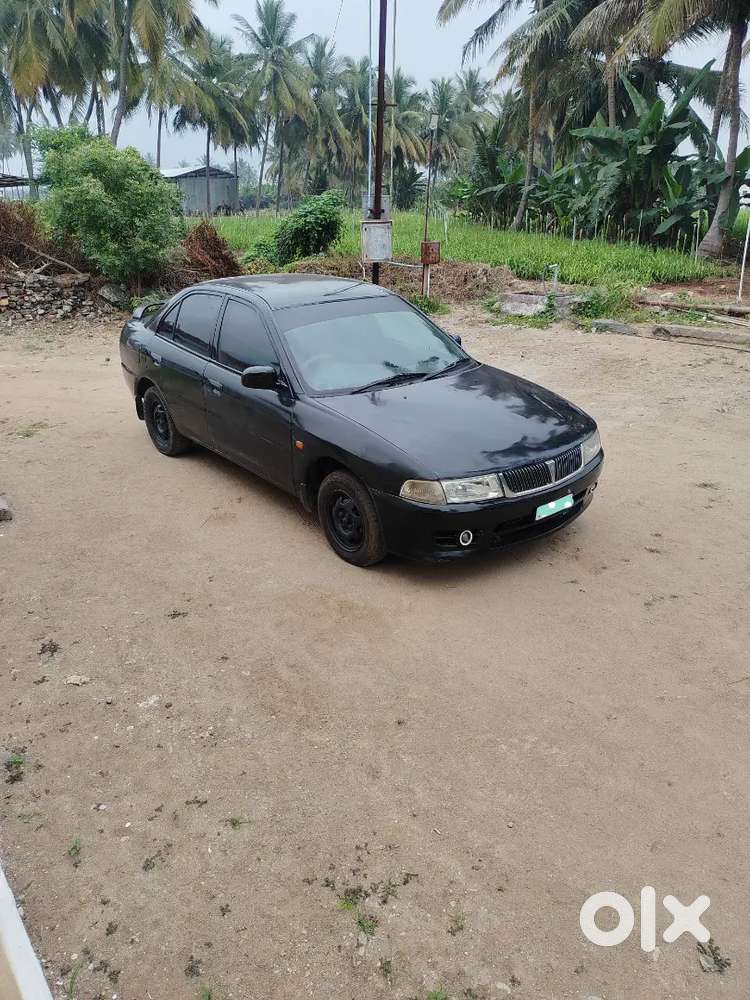 Mitsubishi Lancer Black (sports Look)