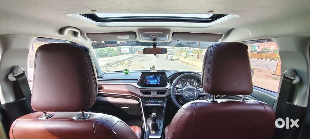 Maruti Suzuki Brezza Zxi S-cng, 2024